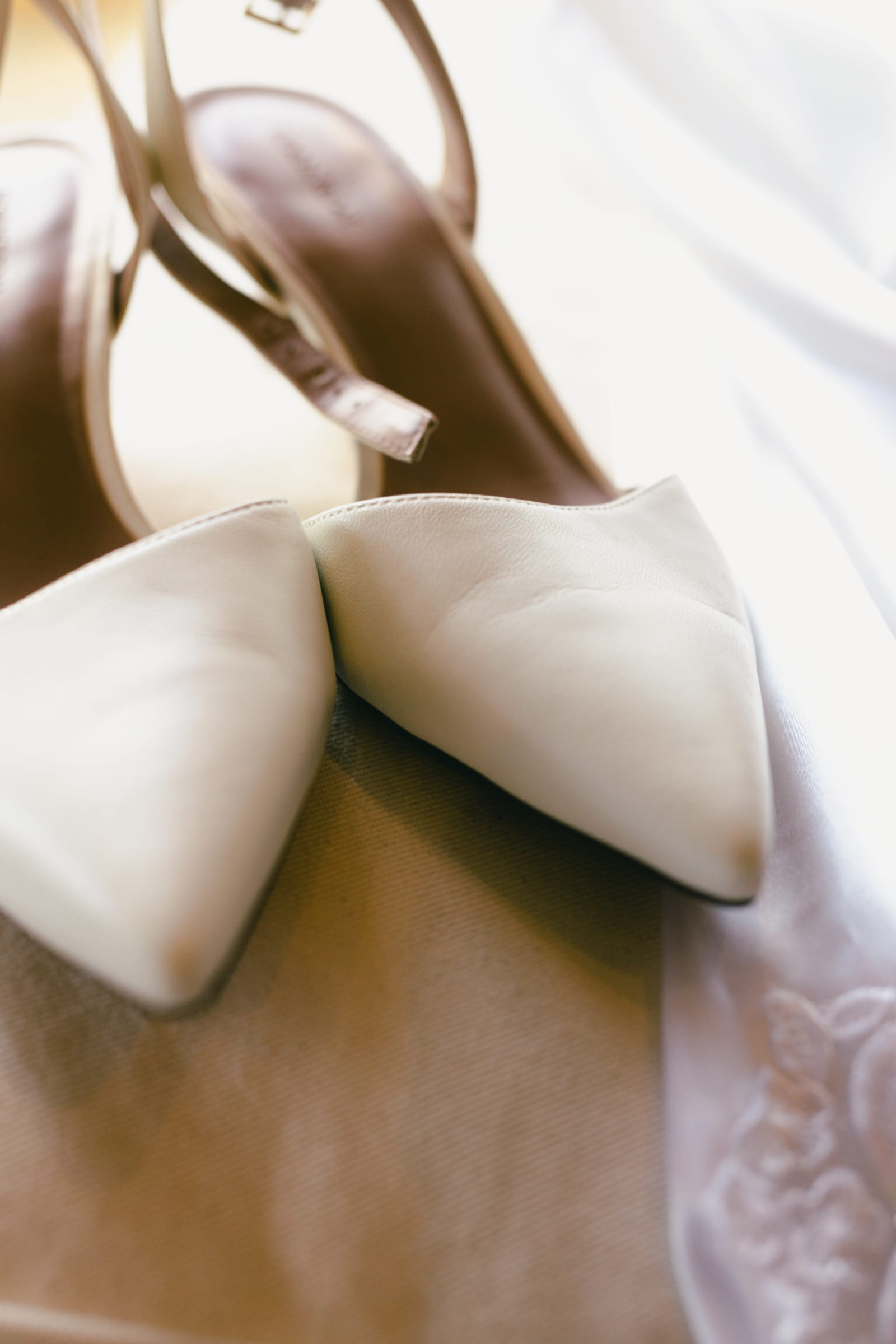 Kyle and Marita wedding at Bellissimo Gardens, the bride's shoes