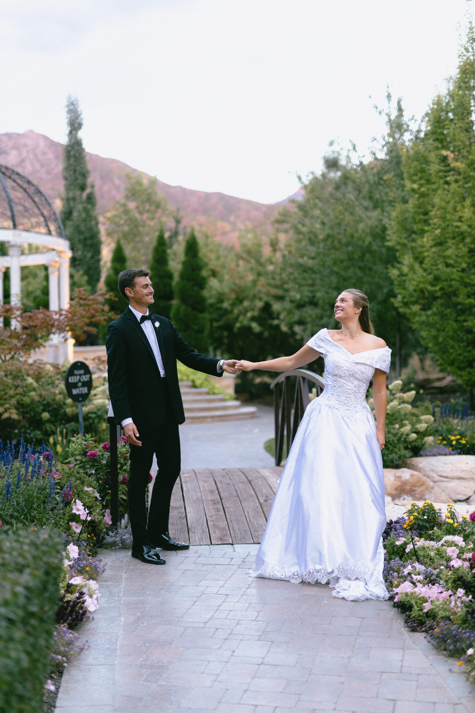 Golden hour couple portrait under Mount Olympus, Bellissimo Gardens